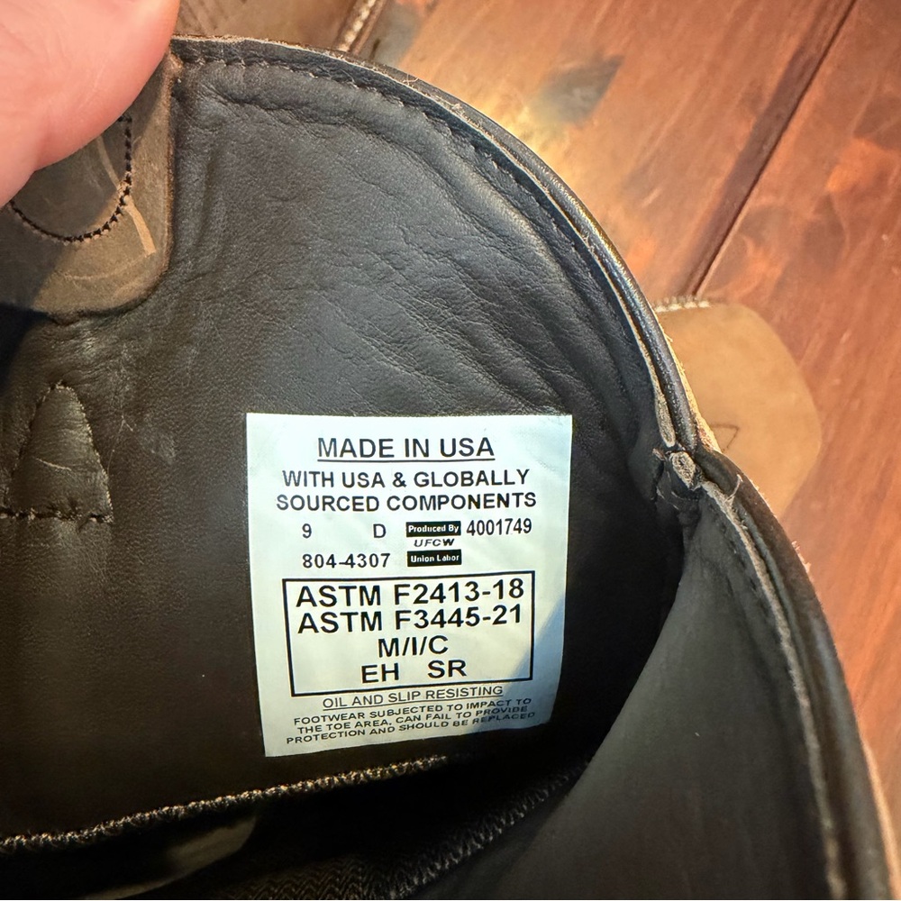 Thorogood Brown Leather Work Boots with Cream Patterned Shaft - Picture 5 of 5